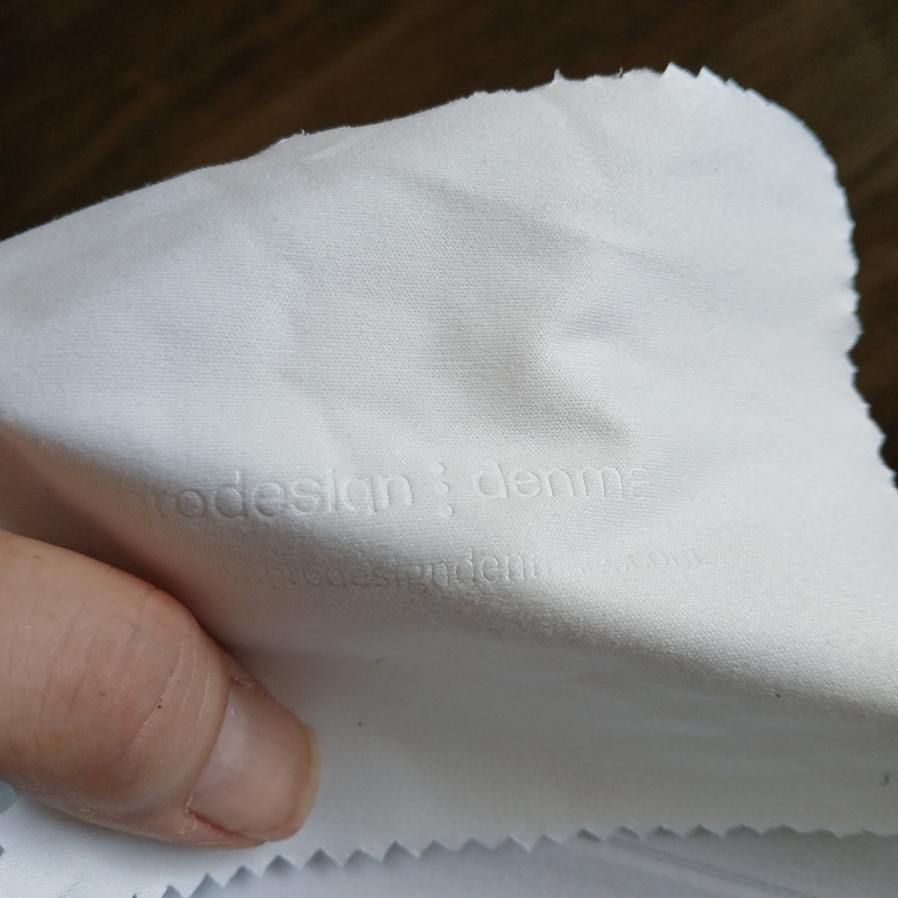 Prodesign Denmark Eyeglasses Case with Cloth. 